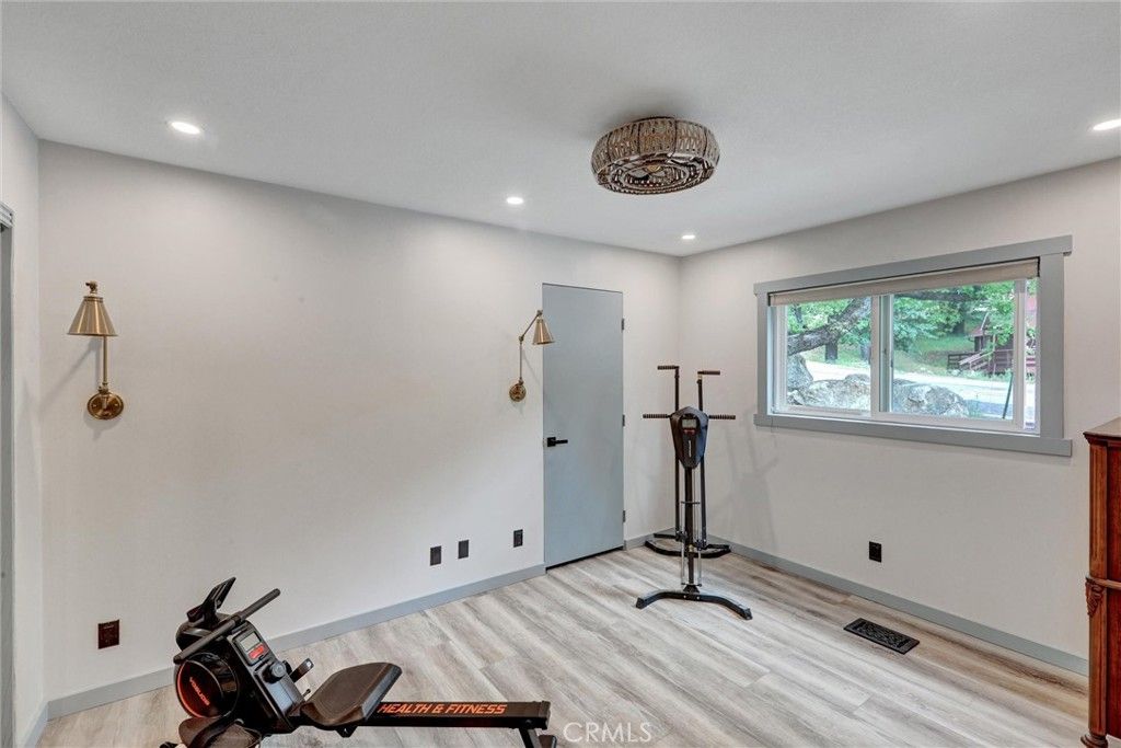 Image 19 of property listing at 30396 Live Oak Drive, Running Springs, CA 92382