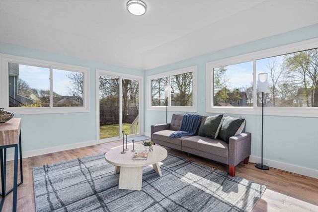 11 Quincy Ave, Norwood, MA 02062