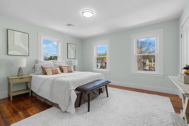 11 Quincy Ave, Norwood, MA 02062