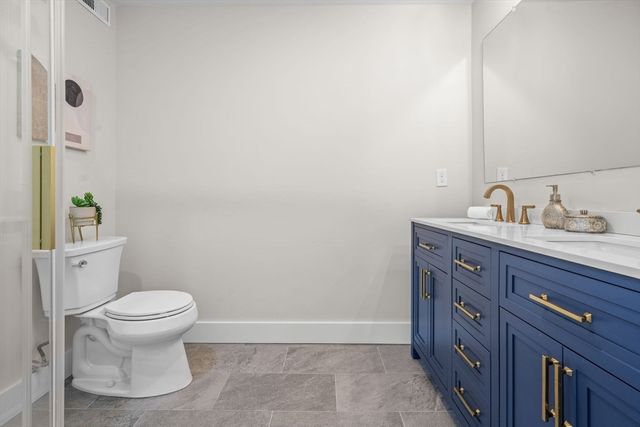 11 Quincy Ave, Norwood, MA 02062