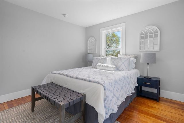 11 Quincy Ave, Norwood, MA 02062