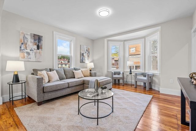 11 Quincy Ave, Norwood, MA 02062