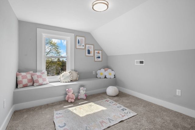 11 Quincy Ave, Norwood, MA 02062