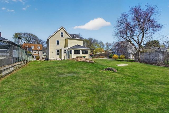 11 Quincy Ave, Norwood, MA 02062