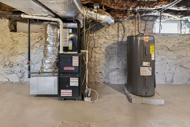 11 Quincy Ave, Norwood, MA 02062