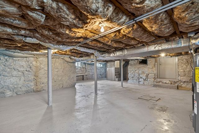 11 Quincy Ave, Norwood, MA 02062