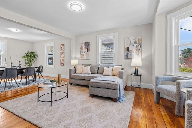 11 Quincy Ave, Norwood, MA 02062