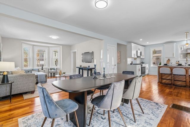 11 Quincy Ave, Norwood, MA 02062