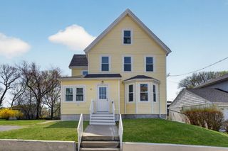 11 Quincy Ave, Norwood, MA 02062