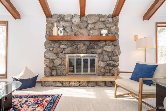 10545 County Road, Clarence, NY 14031