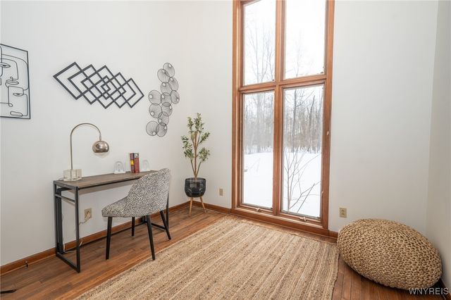 10545 County Road, Clarence, NY 14031