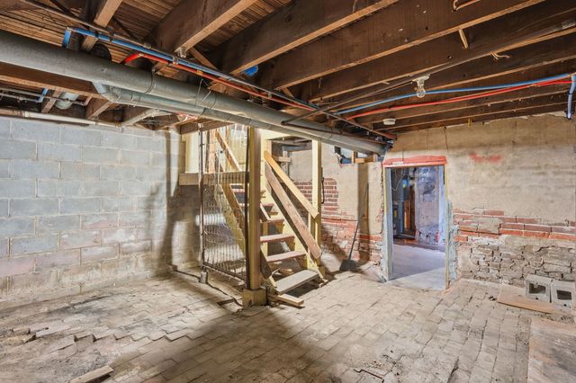 903 44th Street, Rock Island, IL 61201