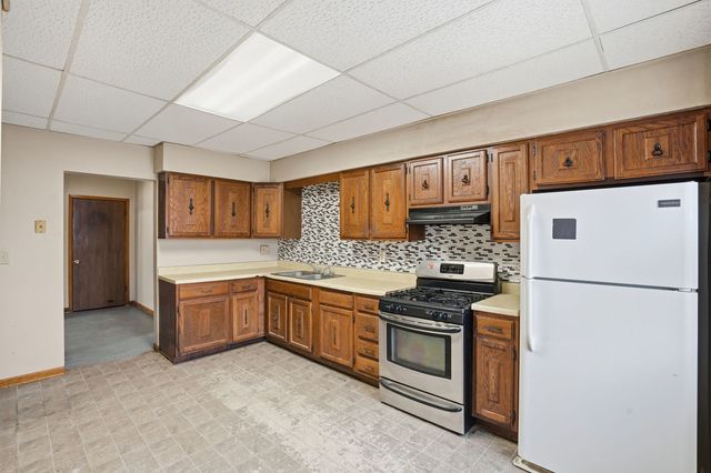 903 44th Street, Rock Island, IL 61201