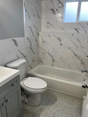 463 Louis Avenue, South Floral Park, NY 11001