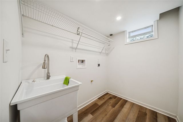 1095 Francis Blvd, New Kensington, PA 15068