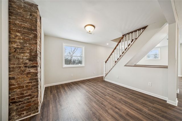 1095 Francis Blvd, New Kensington, PA 15068