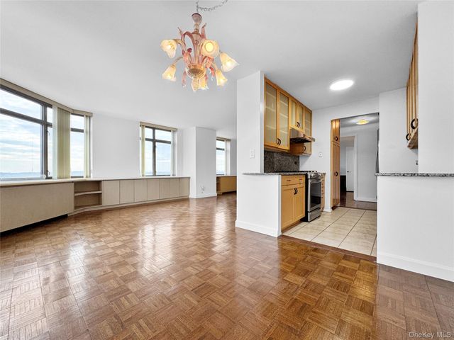 11201 Queens Boulevard 18C, Forest Hills, NY 11375