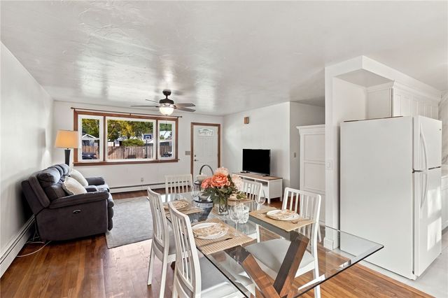 11 Dupont Circle, North Kingstown, RI 02852