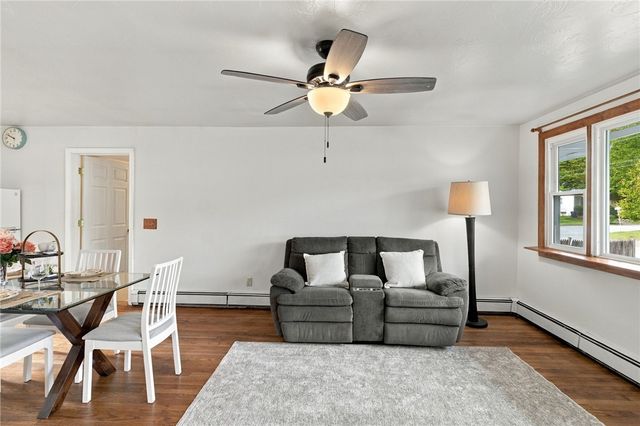 11 Dupont Circle, North Kingstown, RI 02852