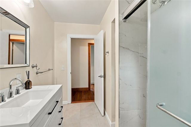 11 Dupont Circle, North Kingstown, RI 02852
