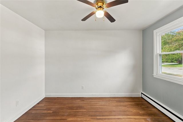 11 Dupont Circle, North Kingstown, RI 02852