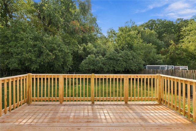 11 Dupont Circle, North Kingstown, RI 02852