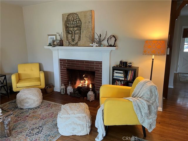 2539 Santiago, Santa Ana, CA 92706