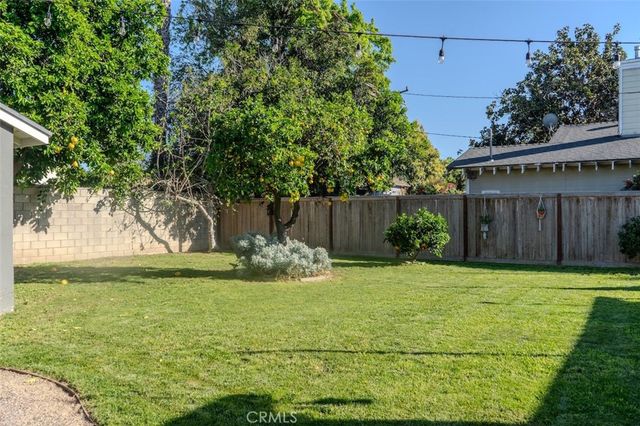 2539 Santiago, Santa Ana, CA 92706