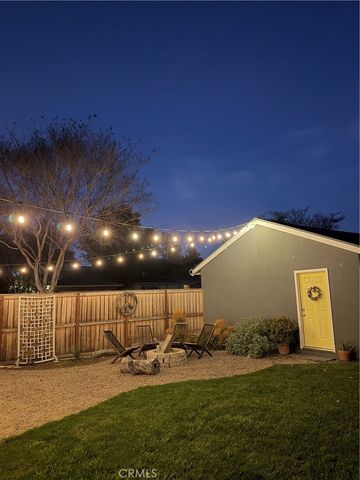 2539 Santiago, Santa Ana, CA 92706