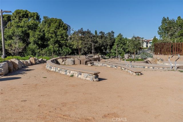 2539 Santiago, Santa Ana, CA 92706