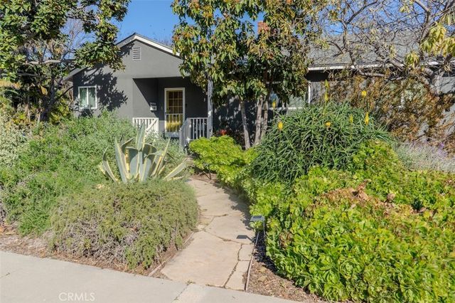 2539 Santiago, Santa Ana, CA 92706