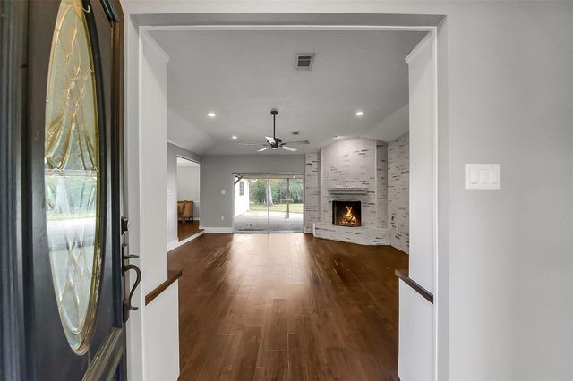 3405 Longherridge Drive, Pearland, TX 77581