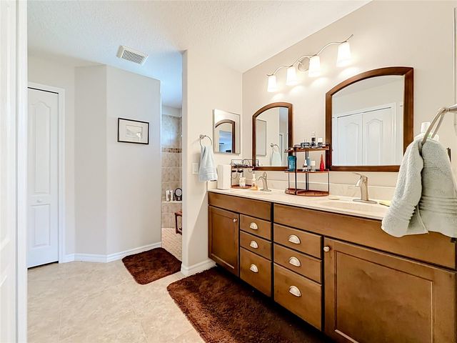 27132 ROANOKE DRIVE, Leesburg, FL 34748
