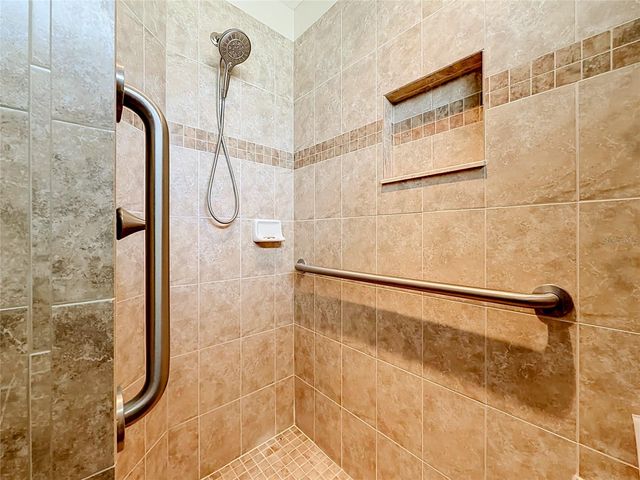 27132 ROANOKE DRIVE, Leesburg, FL 34748