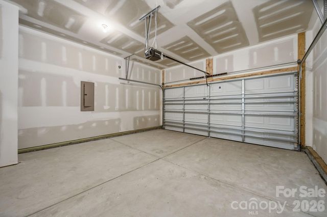 7813 E Lane Drive, Charlotte, NC 28212