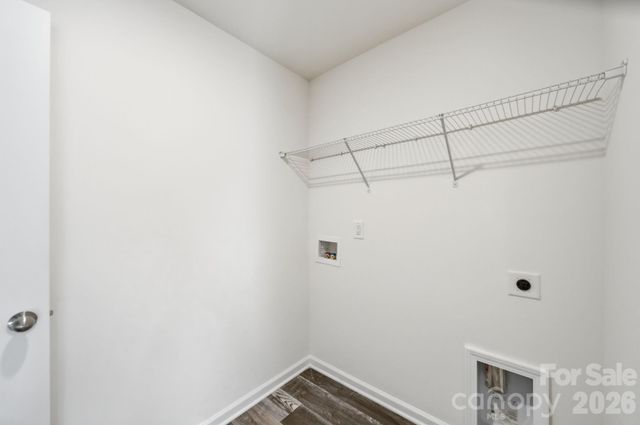 7813 E Lane Drive, Charlotte, NC 28212