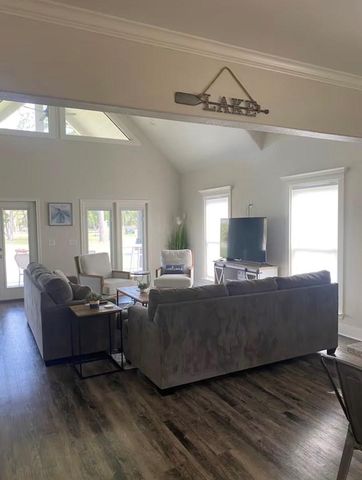 190 Joan Street, Zavalla, TX 75980