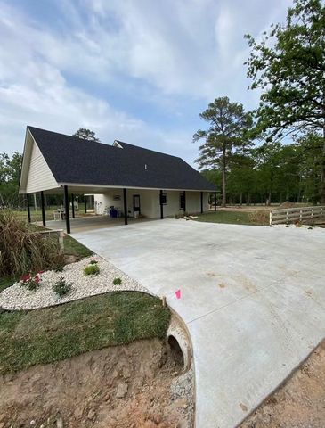 190 Joan Street, Zavalla, TX 75980