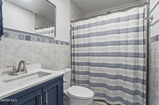 10540 Socorro Road, Socorro, TX 79927