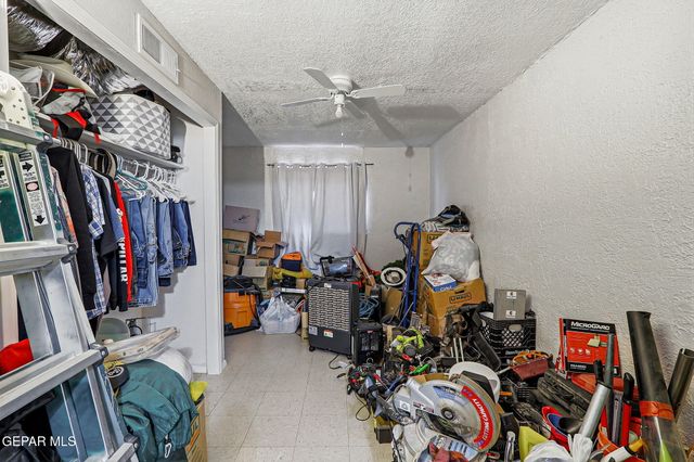 10540 Socorro Road, Socorro, TX 79927