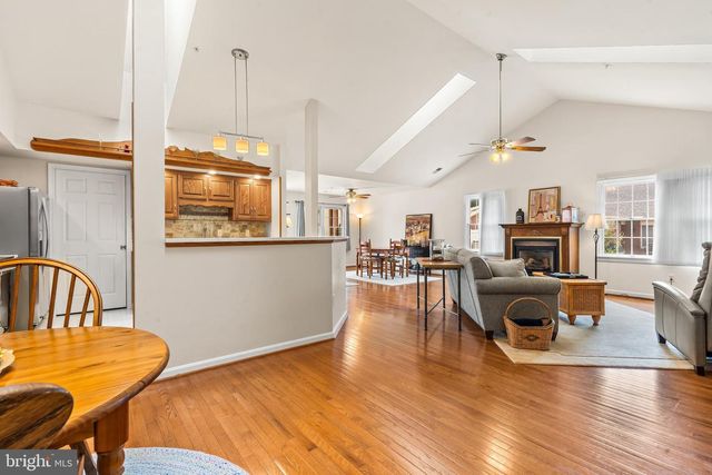 121 CHANTILLY CT, Hagerstown, MD 21740