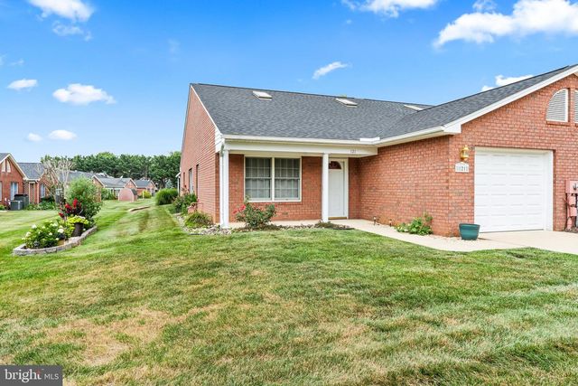 121 CHANTILLY CT, Hagerstown, MD 21740