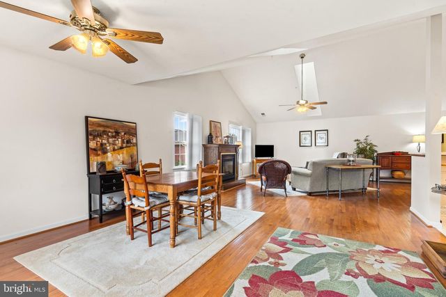 121 CHANTILLY CT, Hagerstown, MD 21740
