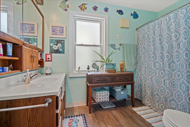 820 N 8th STREET, Manitowoc, WI 54220