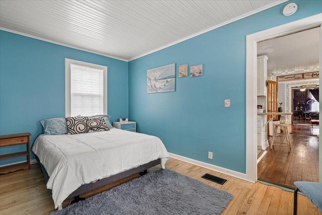 820 N 8th STREET, Manitowoc, WI 54220