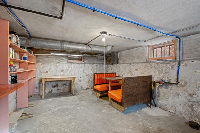 820 N 8th STREET, Manitowoc, WI 54220