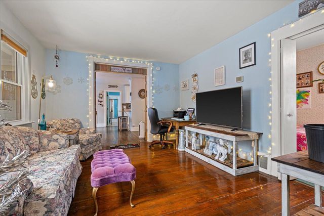 820 N 8th STREET, Manitowoc, WI 54220