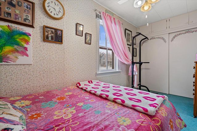 820 N 8th STREET, Manitowoc, WI 54220