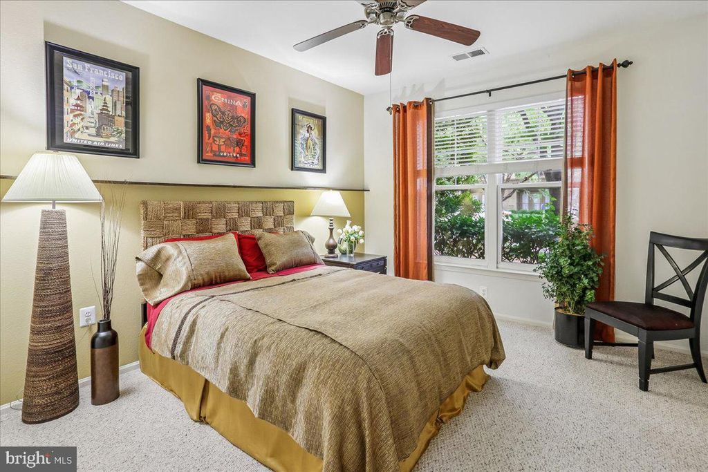 Image 22 of property listing at 11750 OLD GEORGETOWN #2136, North Bethesda, MD 20852