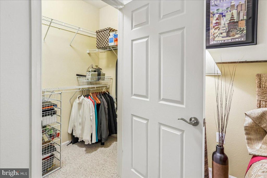 Image 25 of property listing at 11750 OLD GEORGETOWN #2136, North Bethesda, MD 20852